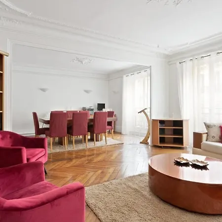 Appartamento Bright & Spacious 3 Bedroom Flat For 6 In By Guestready *